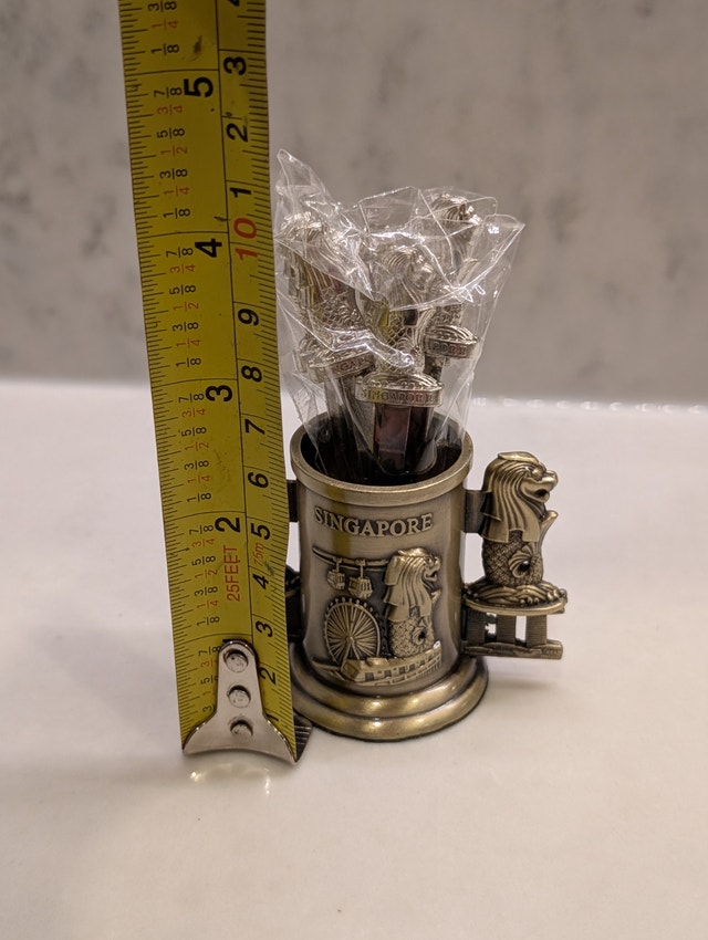 New Vintage Singapore Merlion Cocktail/Appetizer Fork Set - photo 3