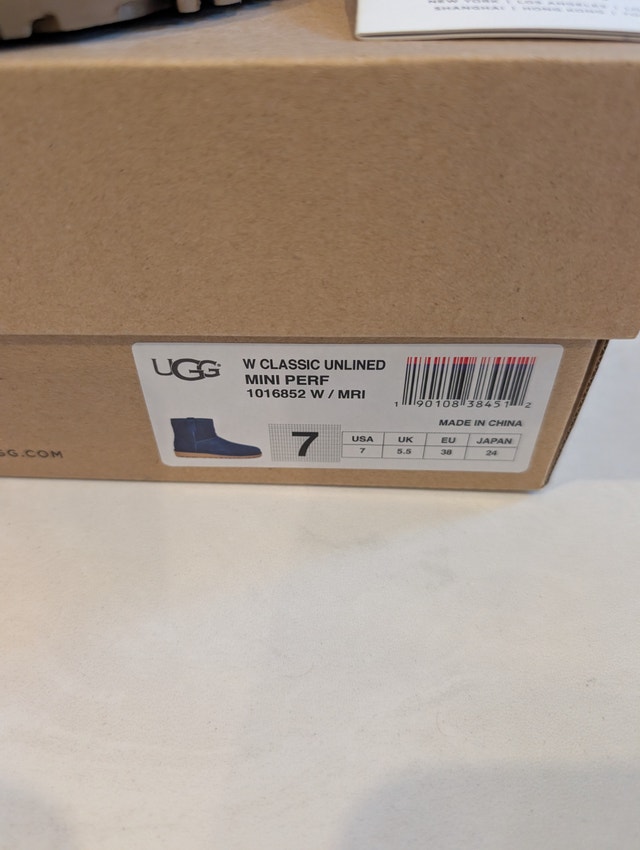 NIB UGG Australia Classic Unlined Mini Perf Blue Boots Size 7 - photo 2