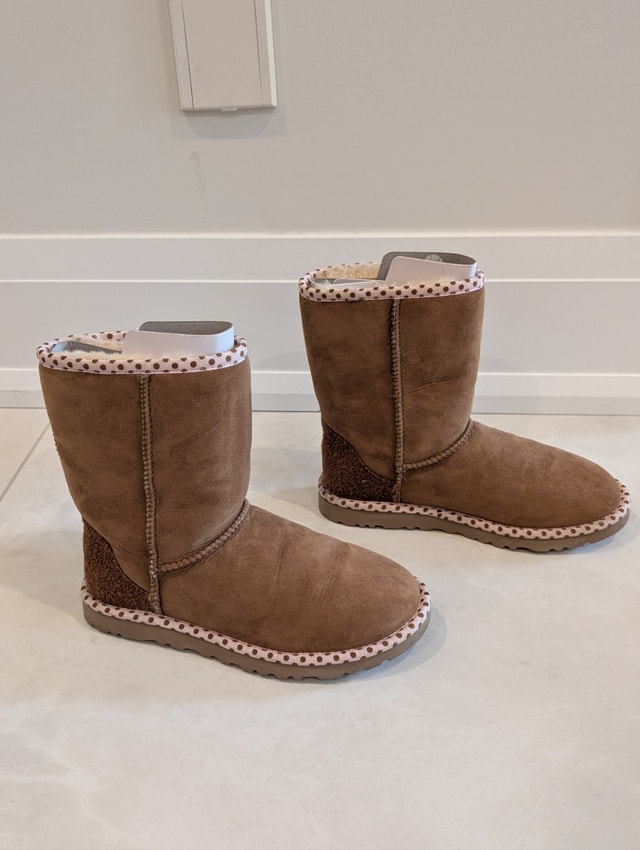 UGG Australia Classic Short 78 Collection Boots Chestnut Size 6 - photo 2