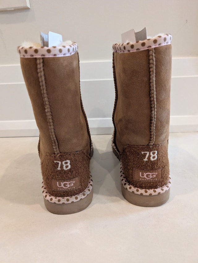 UGG Australia Classic Short 78 Collection Boots Chestnut Size 6 - photo 4