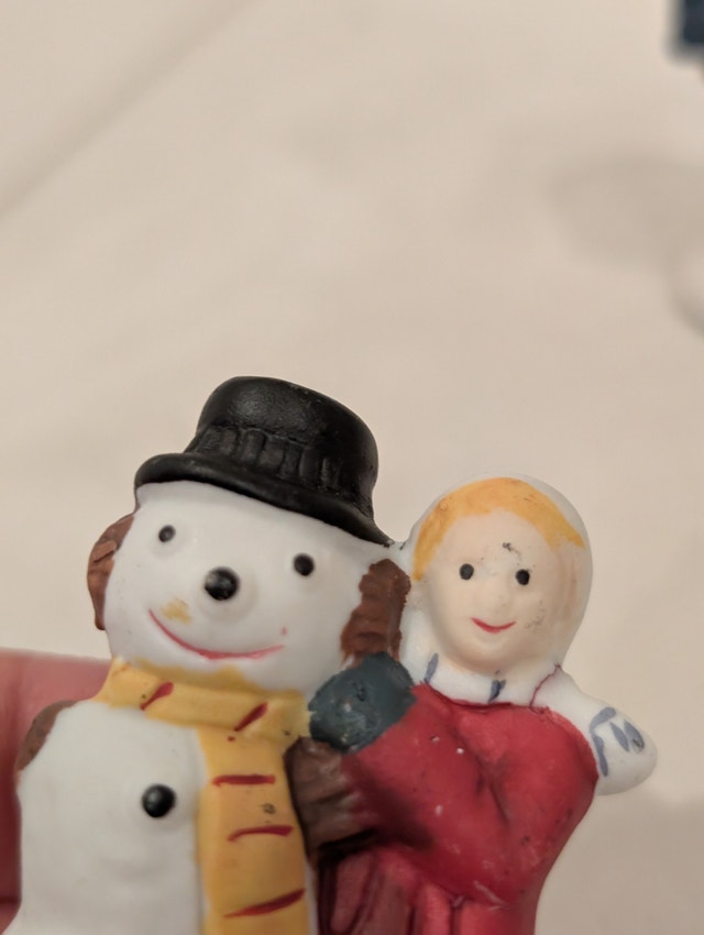 Christmas Village Characters and Accessory - photo 5
