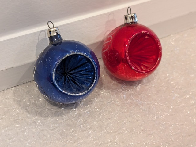 Vintage Red & Blue Indent Reflector Glass Polish Ornament - photo 2
