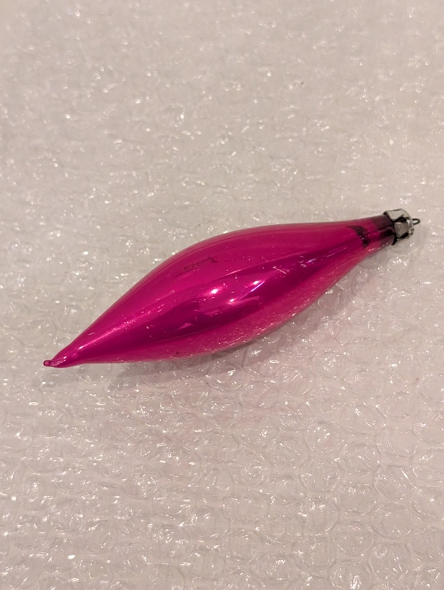 Single Vintage Pink Glass Icicle Polish Christmas Ornament - photo 3