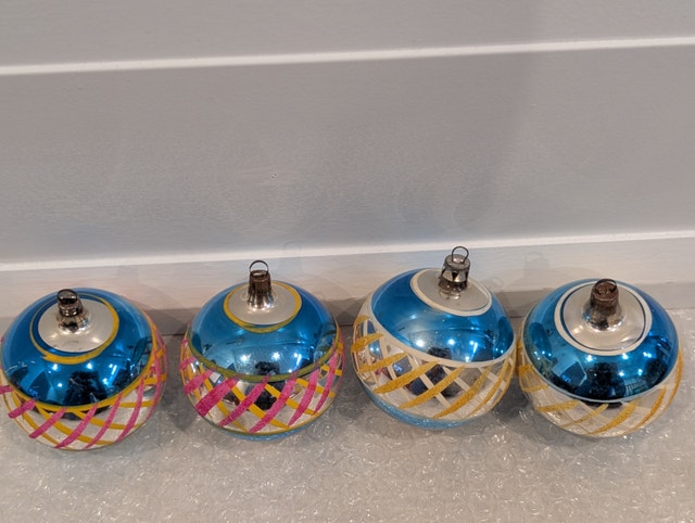 4 Vintage Polish Blue & Multi-Color Lattice Glass Ornaments - photo 2