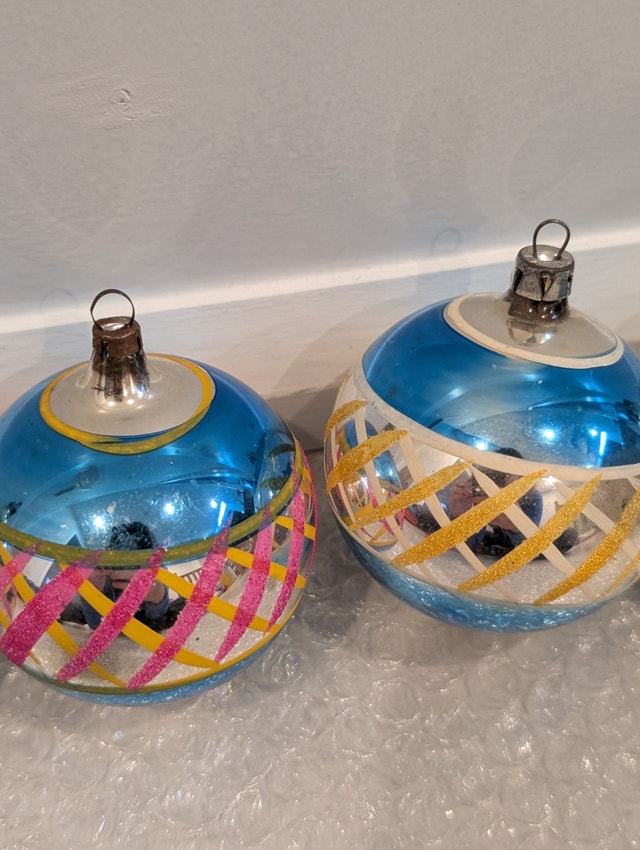 4 Vintage Polish Blue & Multi-Color Lattice Glass Ornaments - photo 3