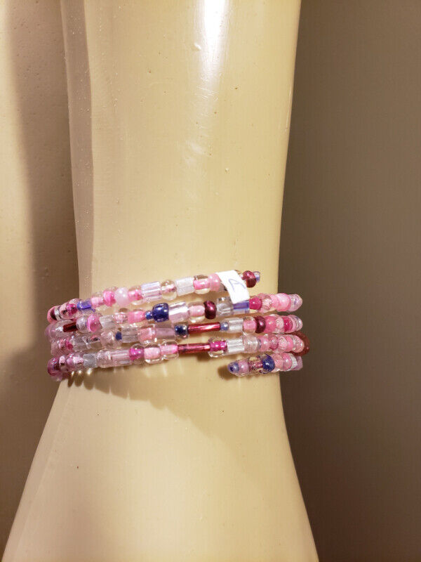 Handmade memory wire beaded bracelets - photo 2