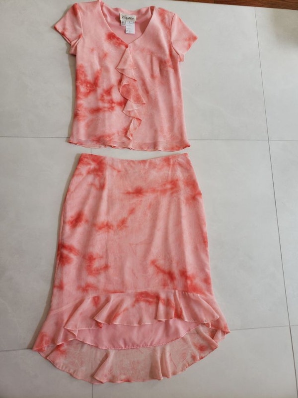 Cartise International Top and Skirt Outfit Size 14