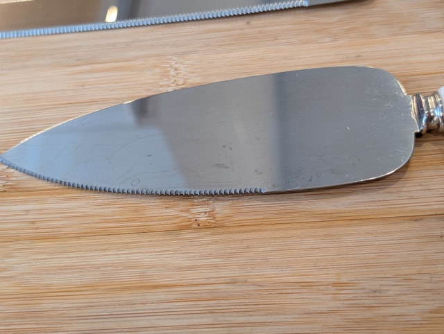 Elegant Pearl & Silver Wedding Cake Knife & Server Set - photo 3