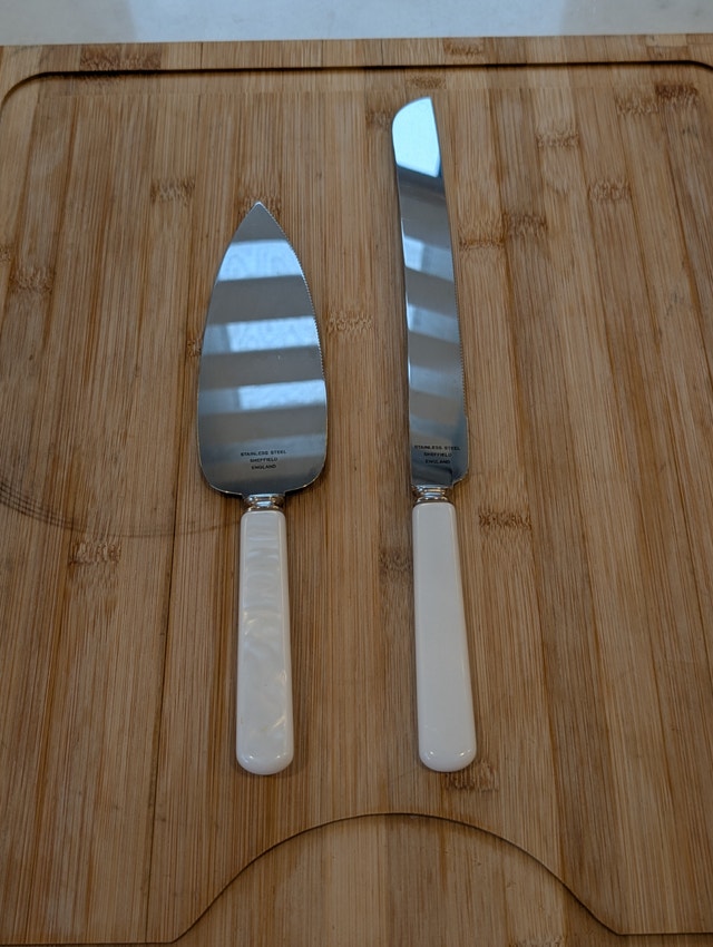 Elegant Pearl & Silver Wedding Cake Knife & Server Set - photo 5