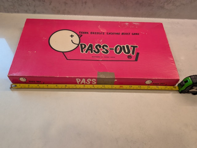 Vintage PASS-OUT Adult Drinking Board Game by Frank Bresee 1970 - photo 3