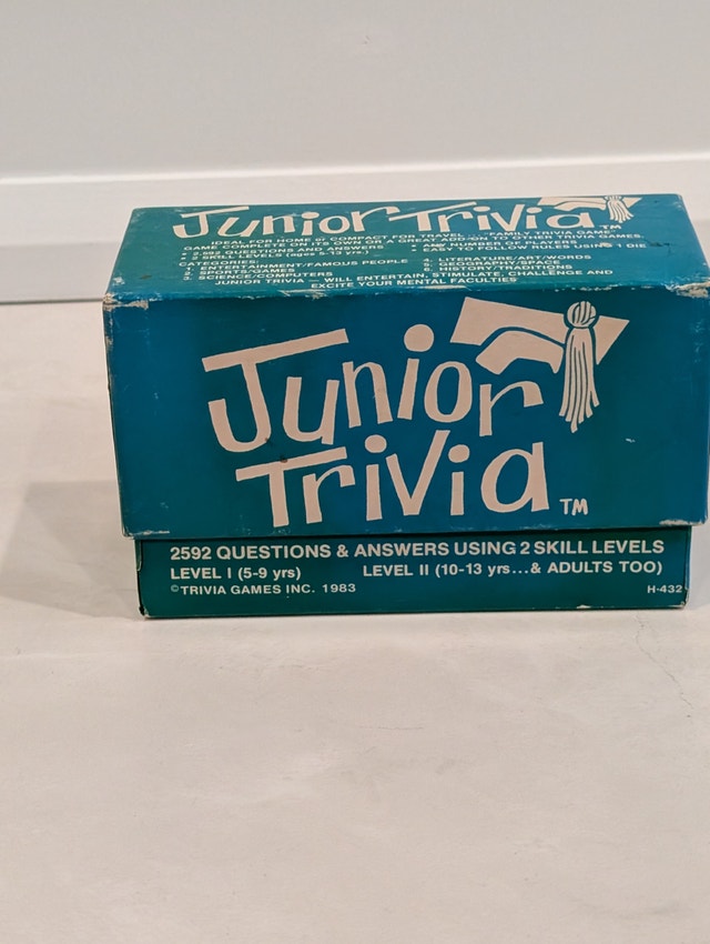 Vintage 1983 Junior Trivia Card Game (2 Skill Levels!) - photo 2