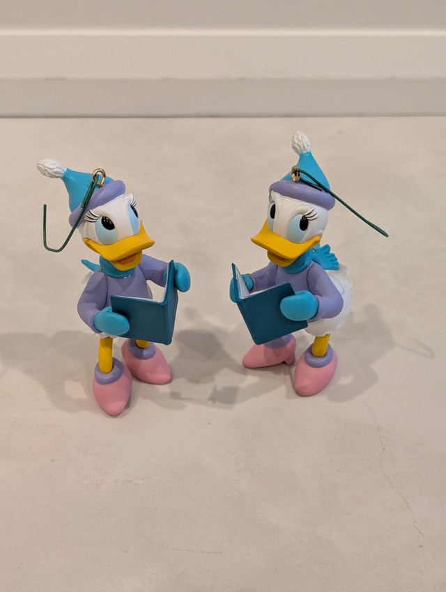 Vintage Daisy Duck Grolier Disney's President's Edition Ornament