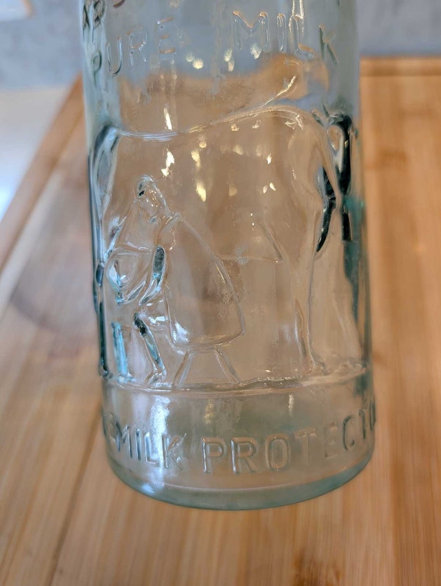 Vintage "Absolutely Pure Milk" Glass Bottle - photo 4