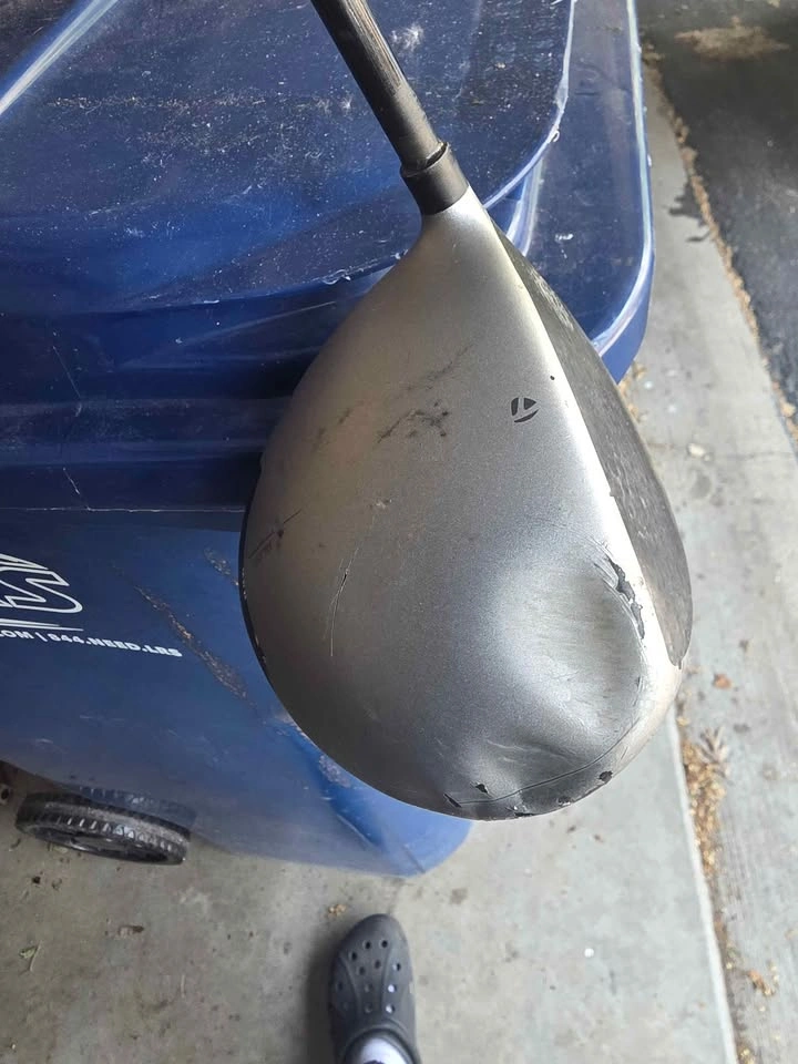 Taylormade sldr driver dented - photo 3