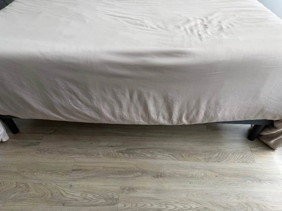 Queen Size Bed Frame - Upholstered Linen Bedframe with Headboard - photo 4