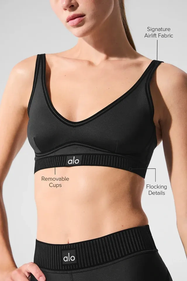 Alo Yoga Airlift Line Up Set - Black - XS (Bra & 7/8 Legging) - photo 3