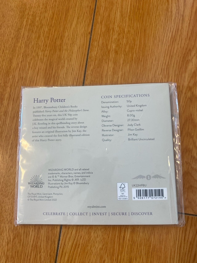 The Royal Mint Harry Potter and the Philosopher's Stone 50p Coin - photo 2