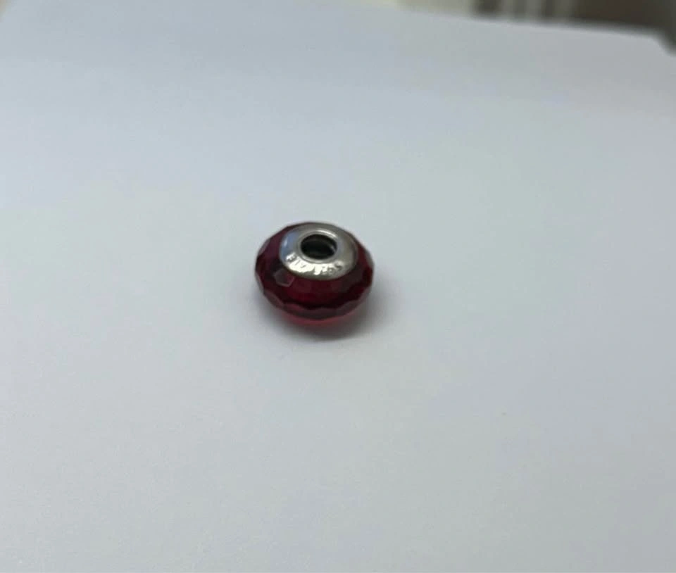 Pandora Red Faceted Murano Glass Charm - photo 5