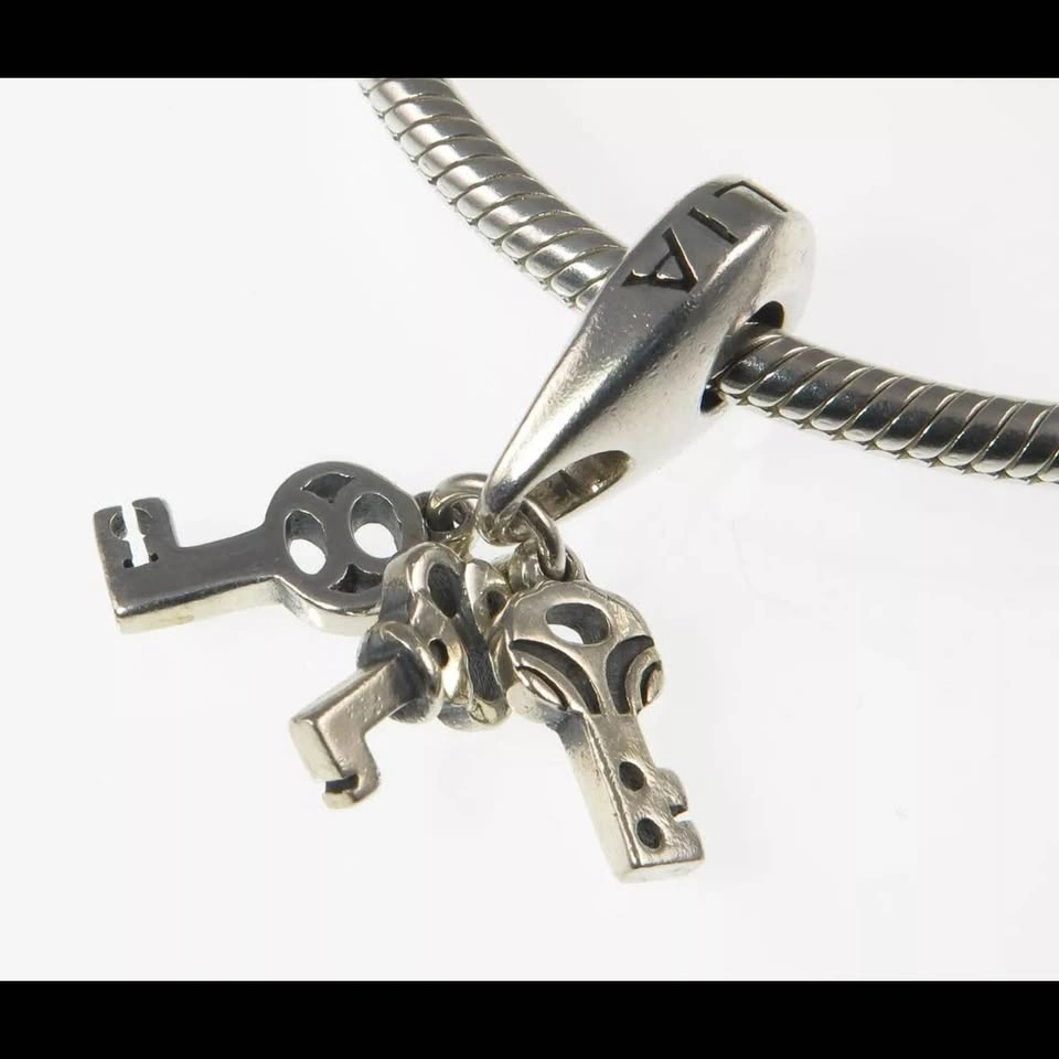 Chamilia Sterling Silver Triple Key Dangle Charm - photo 5