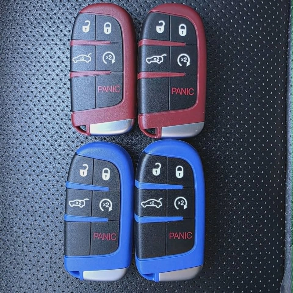 SRT Hellcat RED Key & BLUE Key smart remotes - photo 2