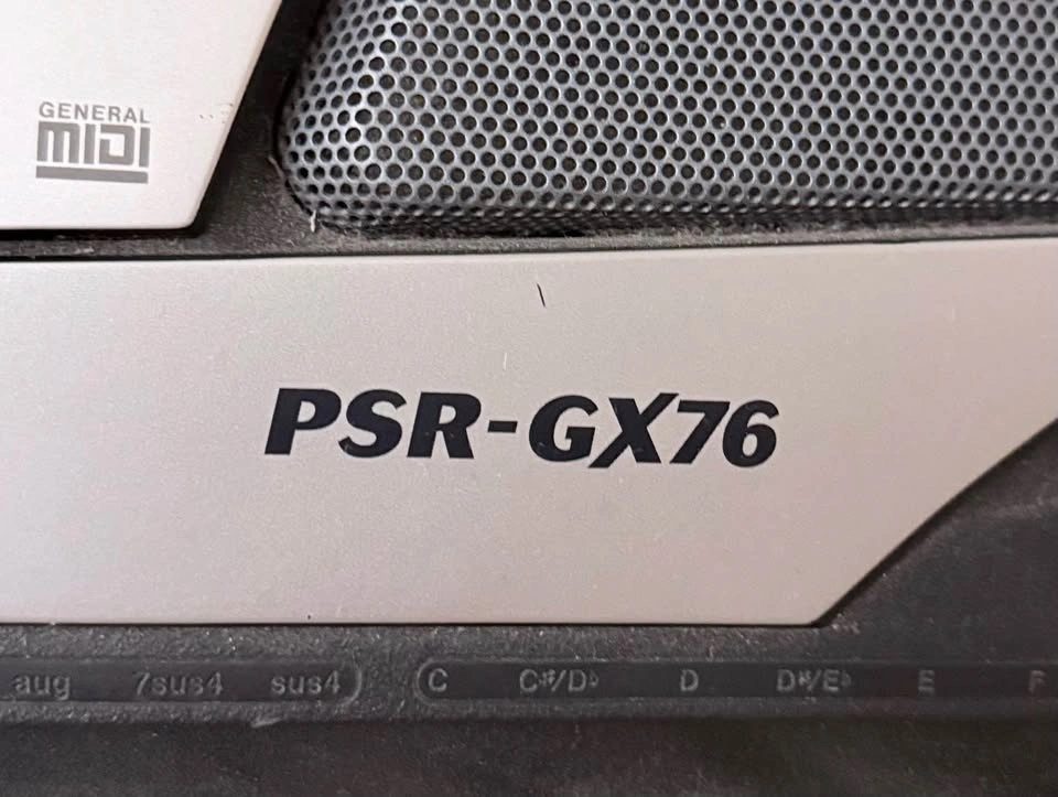 Yamaha PSR-GX76 Keyboard - photo 2