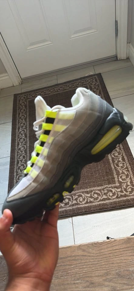 Nike Air Max 95 Neon SZ 8 M 9.5 W - photo 3