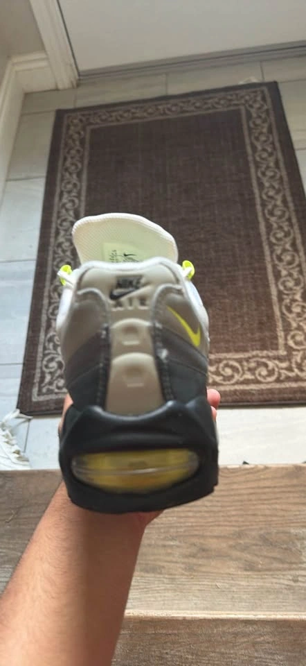 Nike Air Max 95 Neon SZ 8 M 9.5 W - photo 4