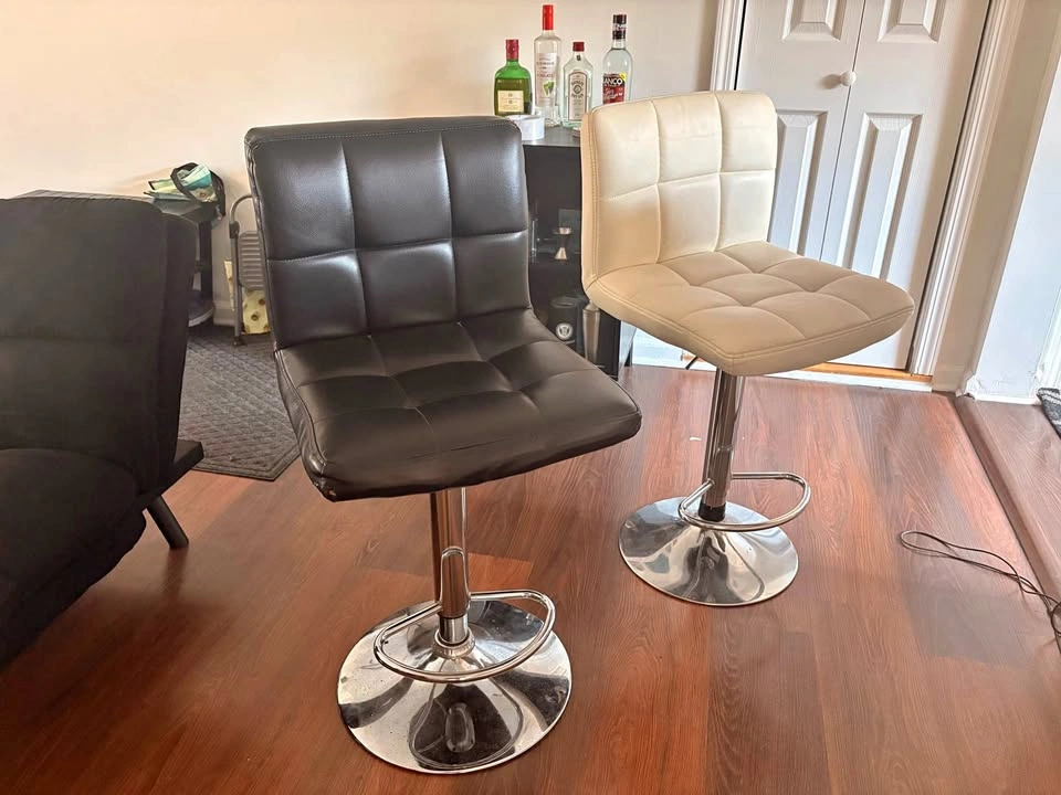 Bar stools pair