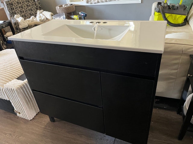 Bathroom Vanity & Sink 36” NEW