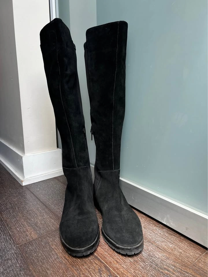 Saks Fifth Avenue Harrah Suede Stretch Knee-High Boots 8.5 - photo 3