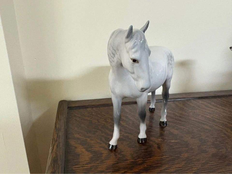 Vintage Beswick horse figurine - photo 2