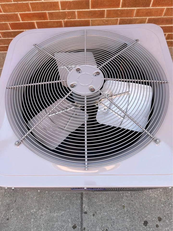 Carrier 2.5 Ton Heat Pump Central Air Conditioner - photo 5