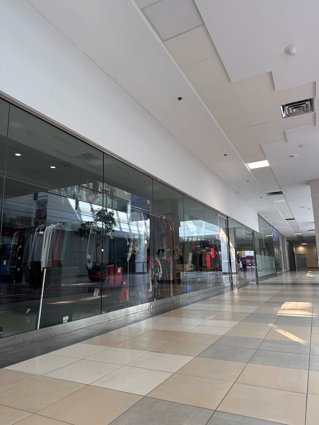 Clothes & Accessories at City Centre Mall - photo 2