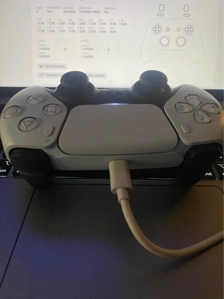 PS5 DualSense Controller White - Perfect Condition - photo 5