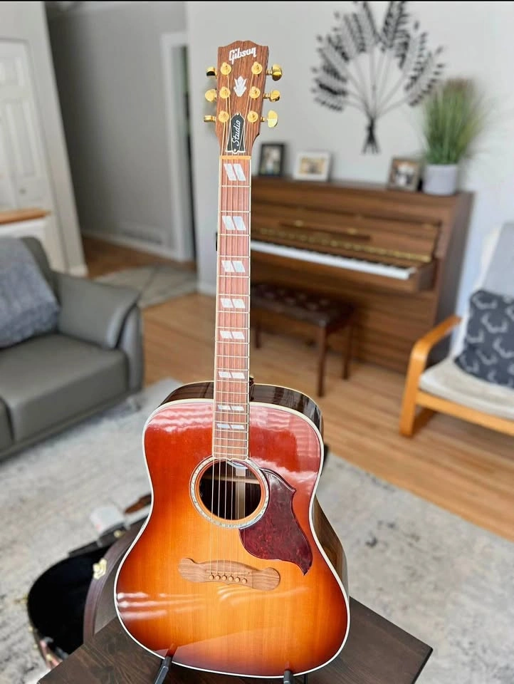 2018 Gibson Songwriter Studio Rosewood BST acoustic-electric gui