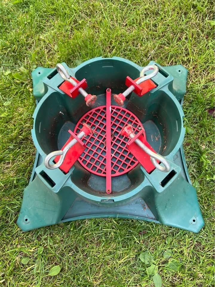 Christmas Tree Stand - photo 2