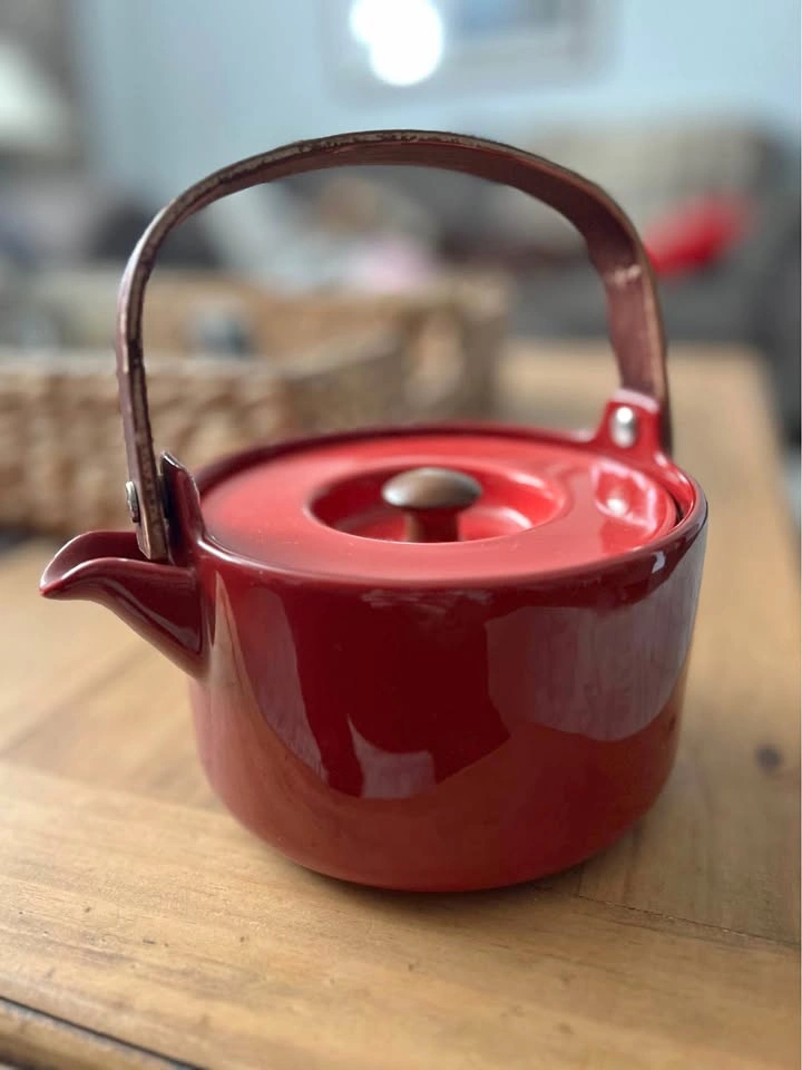 Authentic Marimekko "Oiva" Red Ceramic Teapot - 700ml