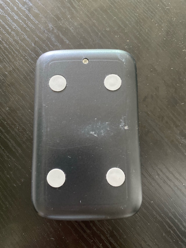 Foldable Desktop Phone Stand - photo 3