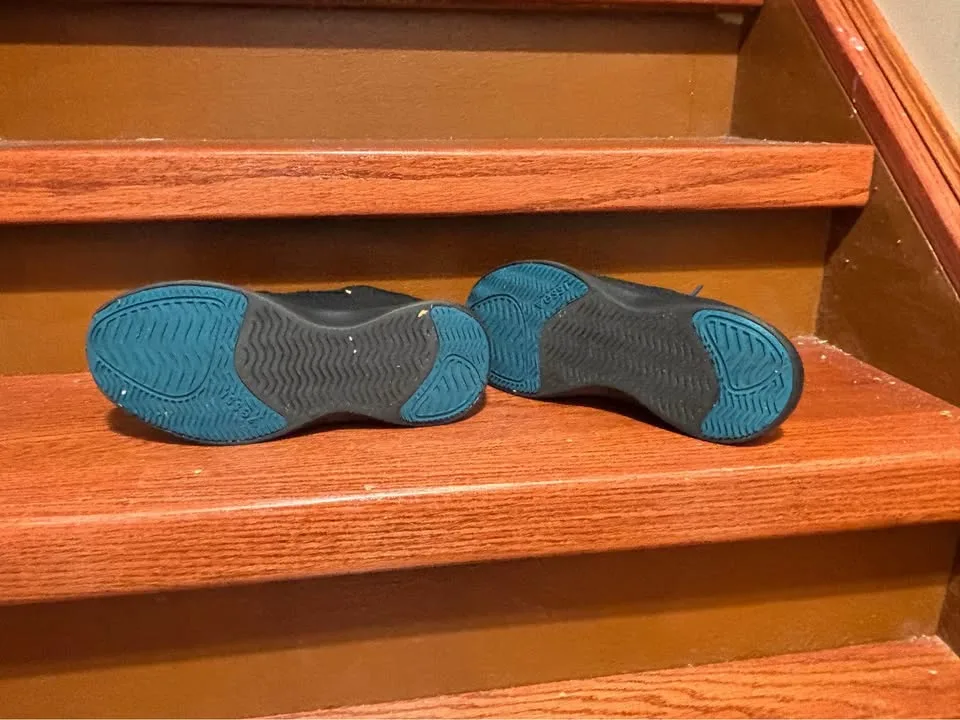 Vessi everyday sneaker women size 8 image indicator(5)