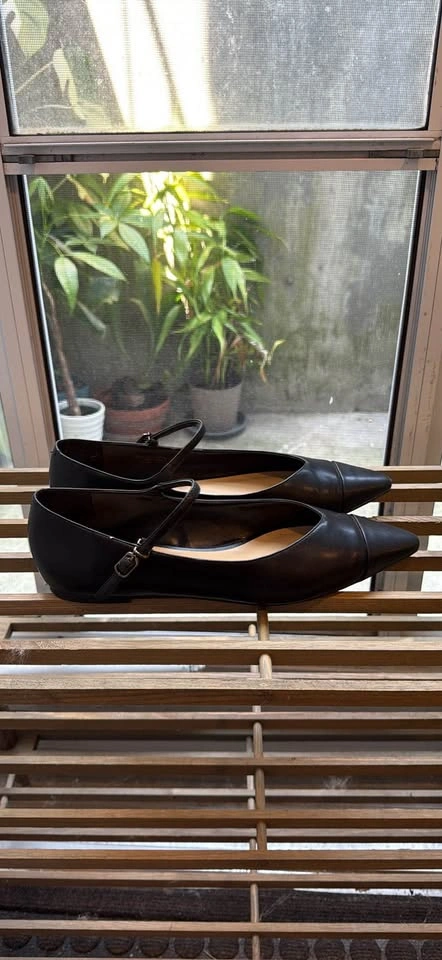 Charles & Keith flat women shoes - photo 2