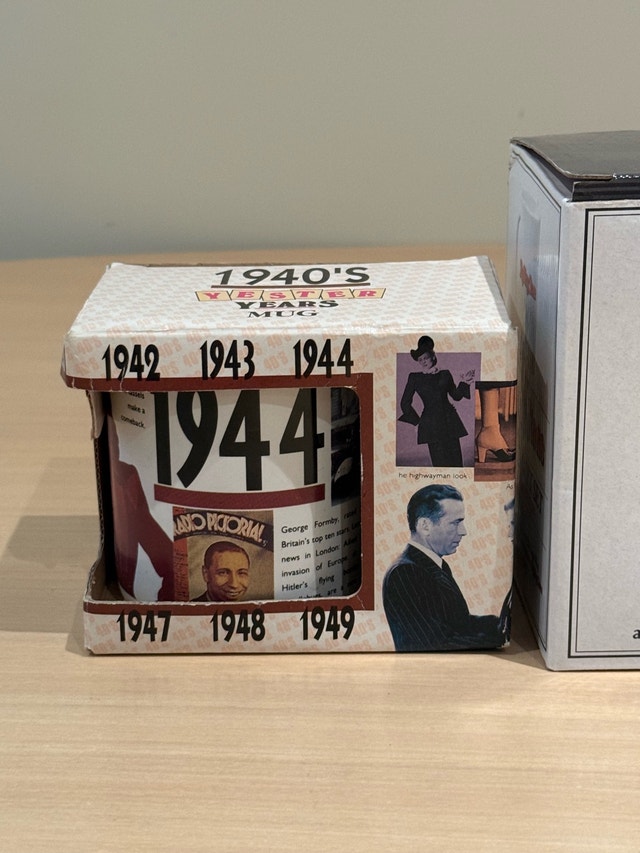 Rolling Stone CD and Mug Gift Set and 1940s Yesteryears Mug - photo 3