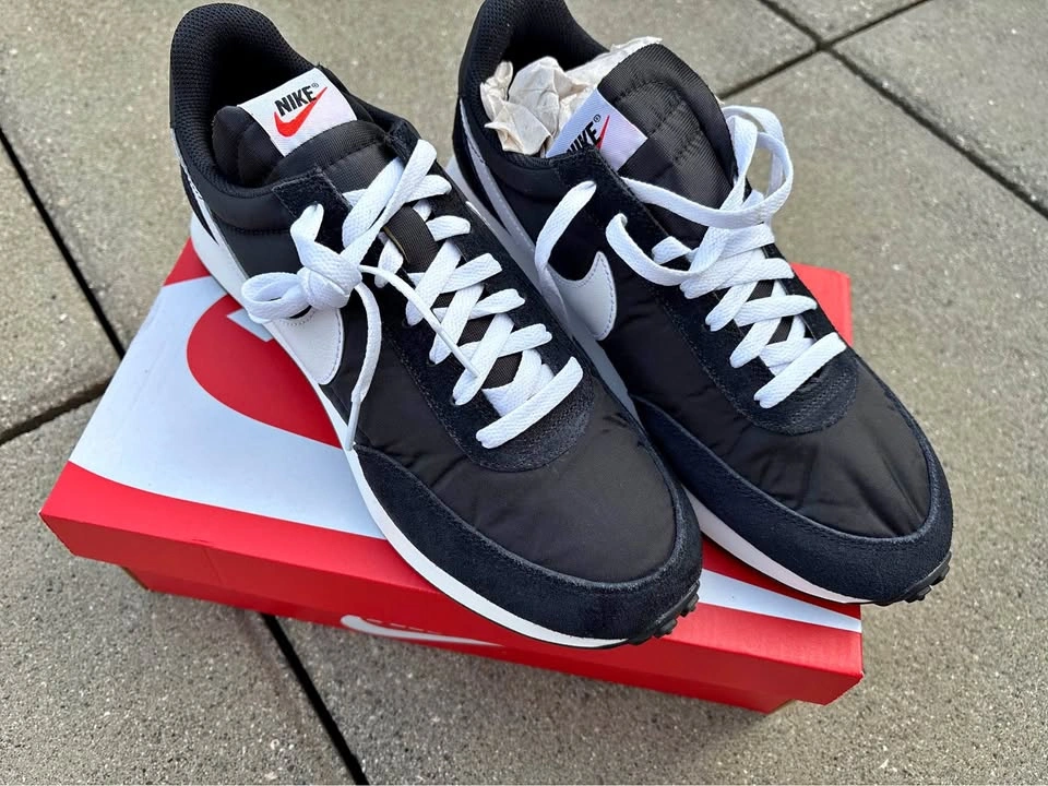 BNIB Nike Air Tailwind 79