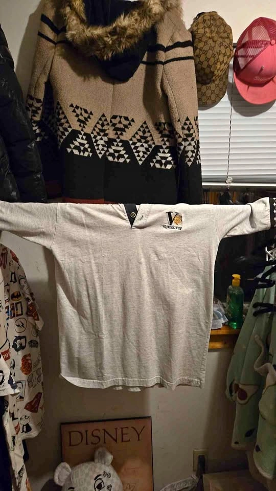Vancouver tee
