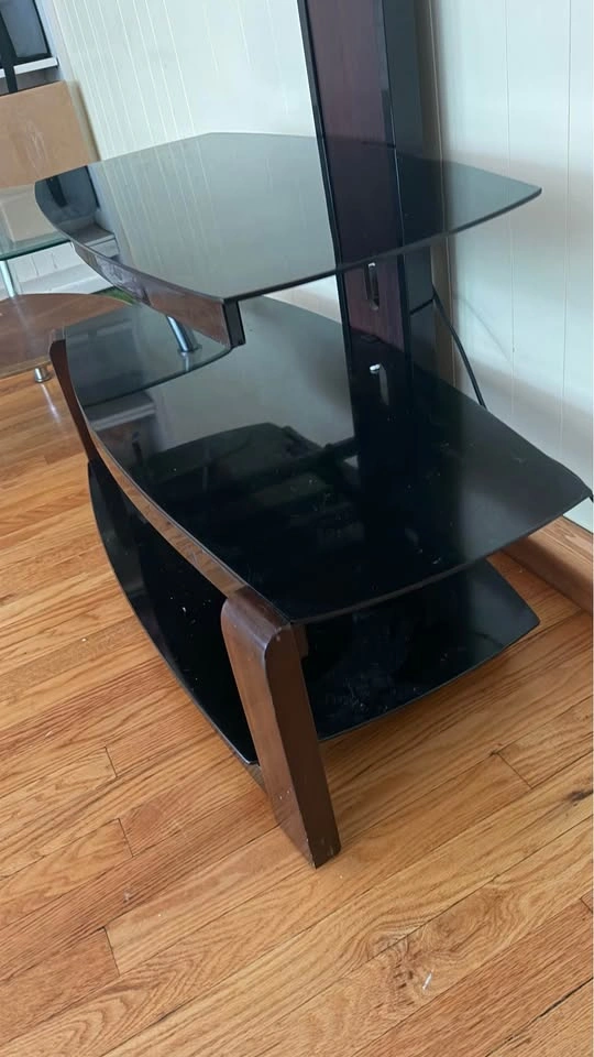 TV Stand - photo 2