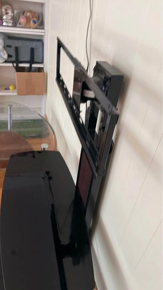 TV Stand - photo 3