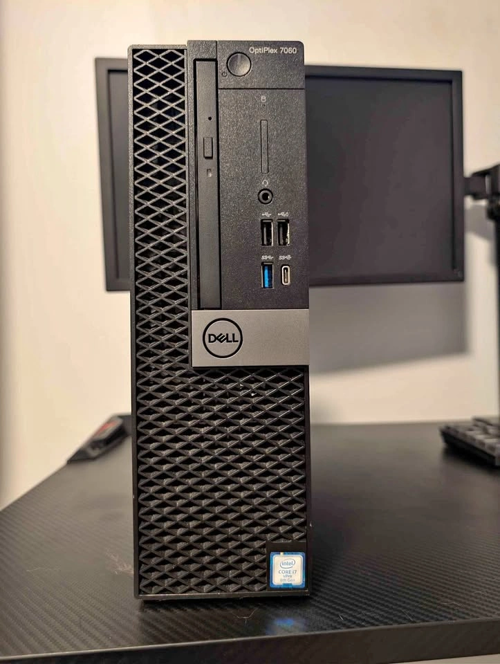 Dell Desktop Computer (Core i7-8700, 16GB RAM)