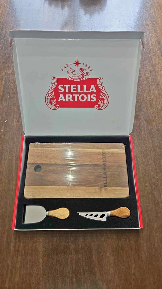 Brand New Stella Artois Charcuterie Board & Knife Set