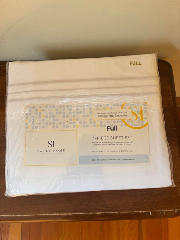 4 piece White Microfiber Full sheet set - photo 2