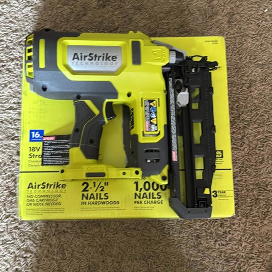 Ryobi One+ 18V 16-Gauge Finish Nailer (Tool Only) - photo 2