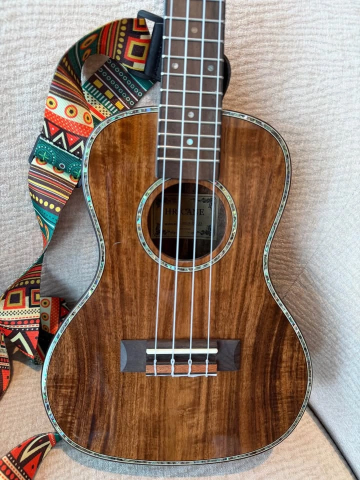 Hricane HSHX-UK-23 Concert Ukulele - photo 4
